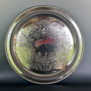 Wm Rogers Silverplate Tray 172 15” Round Ornate Etched Rope Edge Vintage